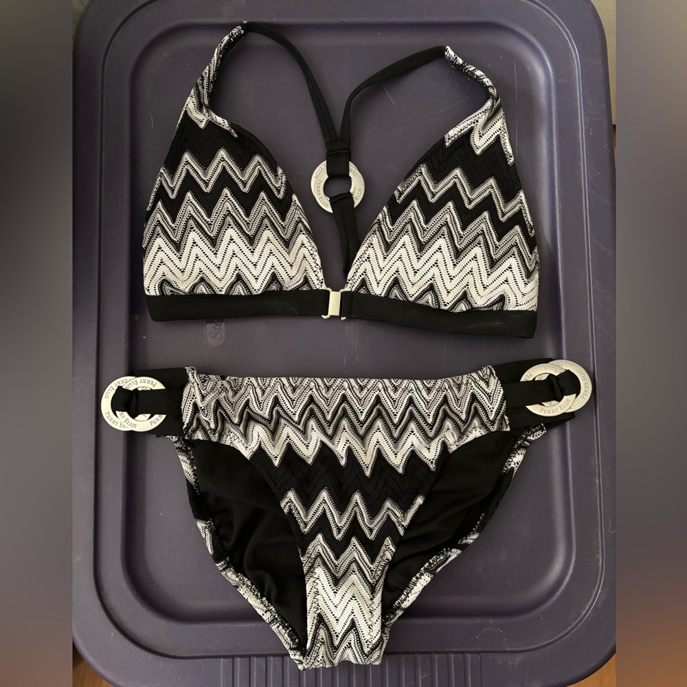 LIKE NEW black and white Perry Ellis bikini